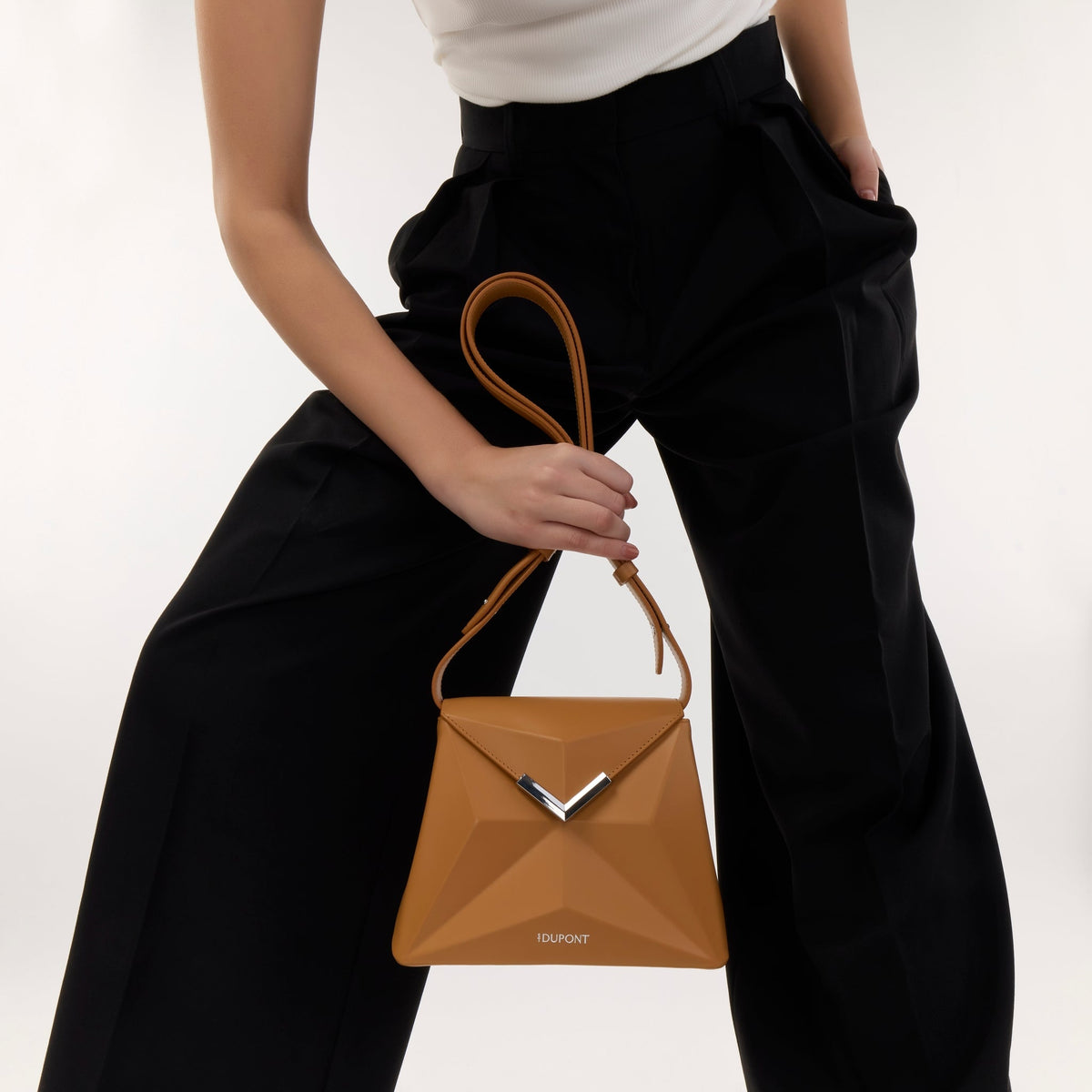 Sac Mini color_tan gender_woman leather goods 2 - S.T. Dupont France