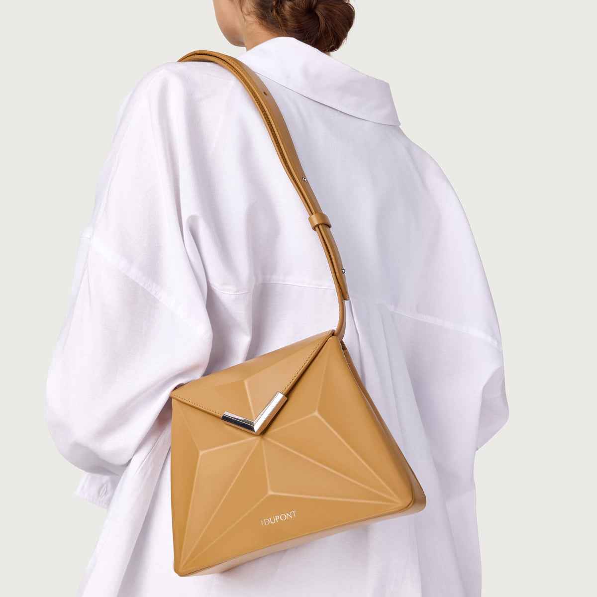 Sac Mini color_tan gender_woman leather goods 4 - S.T. Dupont France